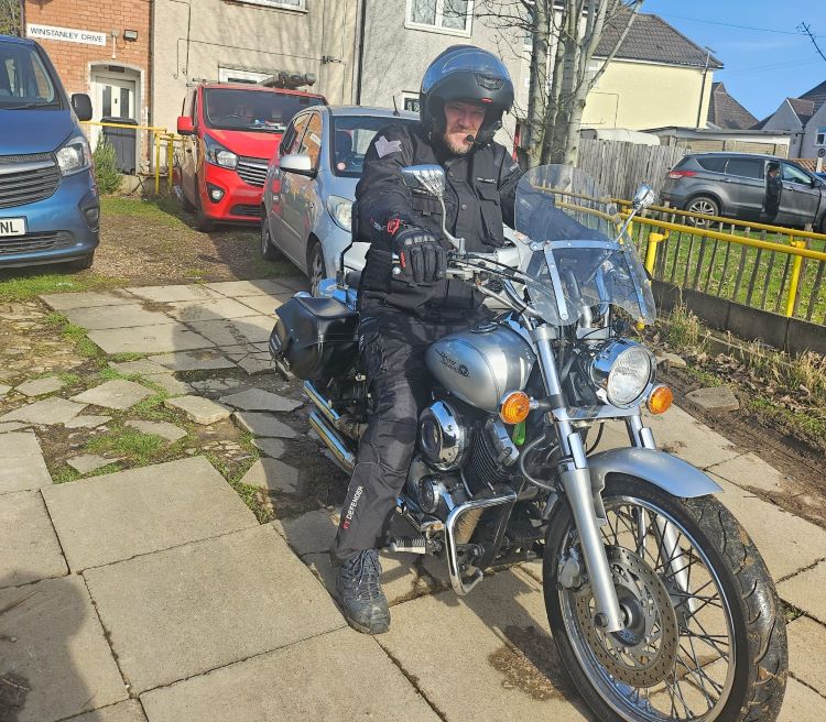 Stuart Wellington on his Yamaha Dragstar XVS650